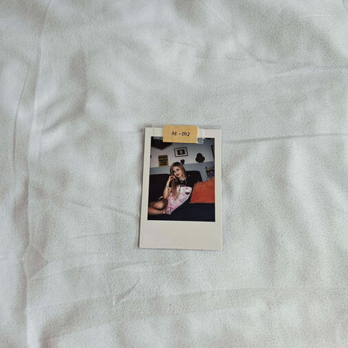 AE-001: Ningning GIRLS polaroid)